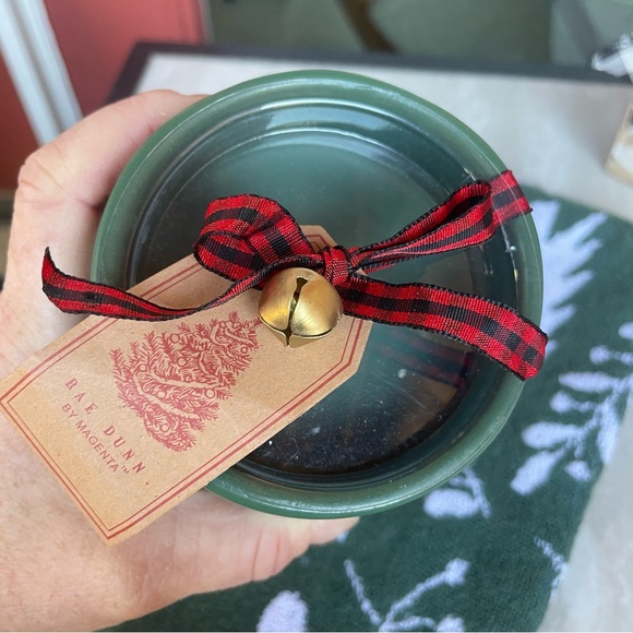 Rae Dunn Green Christmas Candle & Hand Towel NWT - Picture 7 of 10